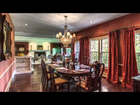 472 Lowell St, Lynnfield MA - Louise Bova-Touchette - Tel 617-605-0555