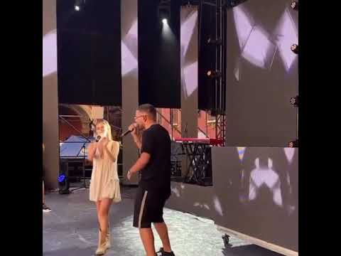 Ana Mena x Rocco Hunt - A Un Passo Dalla Luna - Italy