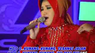 Download lagu Evie Tamala - Kunang Kunang (Original) mp3