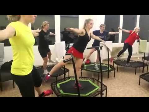 Pomozte nám v cestě do hokejové Evropy