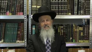 הגאון הרב אברהם יוסף שליט"א בהדלקת הנרות אדם חייב להיות נדיב ולא קמצן