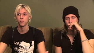 The Garden - &quot;Gift&quot; (Commentary)