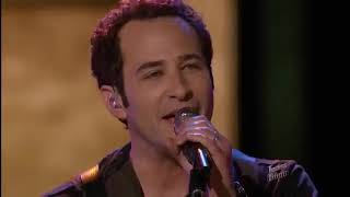The Voice USA 2015: Joshua Davis &quot;Hold Back the River&quot; (Top 10)