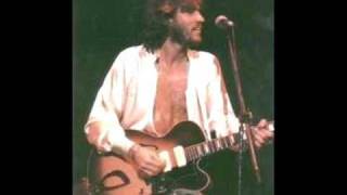 Bee Gees - Barry Gibb &amp; Broken Bottles