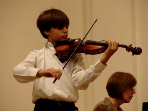 Csongor (11) plays Mlynarski Mazurka