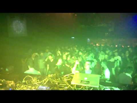 Lolla Tek plays Carlo Lio - My Thang (A++ & Lolla Tek Remix) KRAFT @ Sugar Factory 24/01/15