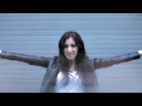 Elli Maden-La, la, la (feat. Miko Upgrade)