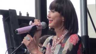 Pam Tillis &amp; Lorrie Morgan - Shake The Sugar Tree (#3 -1992)