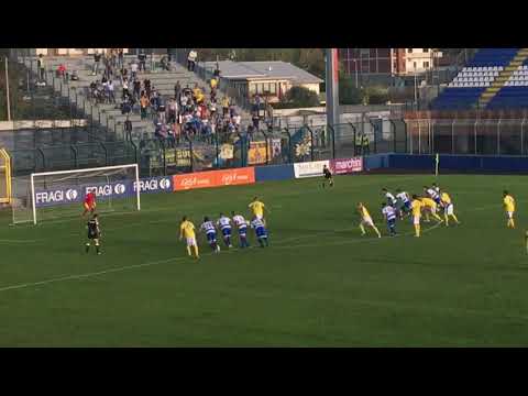 Pro Patria-Carrarese, il rigore di Tavano del 2-2