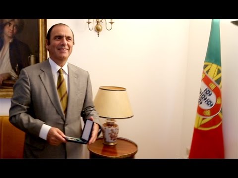 Carlos Morais agraciado com a Medalha de Mérito das Comunidades