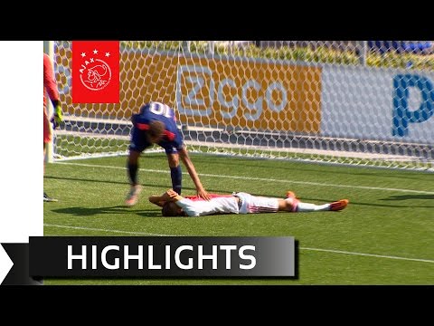 Highlights PSV B1 - Ajax B1