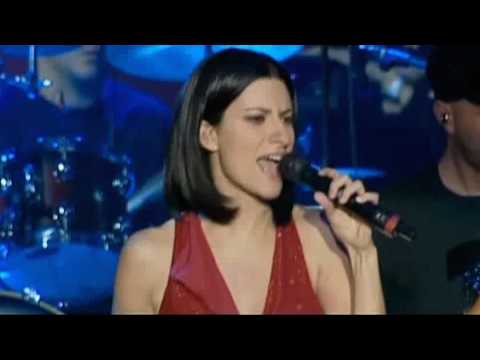 Videoclip de Le cose che vivi - Palermo (Live) — Laura Pausini