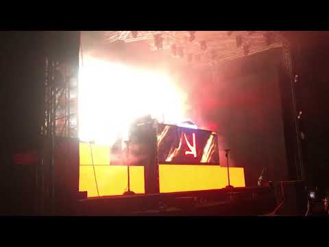 download lagu mp3 mp4 Kshmr Hyderabad Concert, download lagu Kshmr Hyderabad Concert gratis, unduh video klip Kshmr Hyderabad Concert