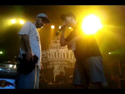 TATA vs DANYELUS - Semifinal - Red Bull Batalla De Los Gallos Argentina 2012