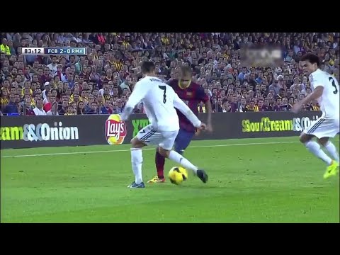 Dani Alves nutmegs Ronaldo twice  !!