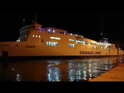 Grimaldi Lines Corfù partida de Igoumenitsa