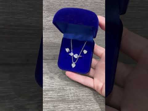 Подарок девушке набор "Алмазные сердечки родий" колье серьги кольцо ювелирный сплав покрытие родий в коробочке - фото 1 - id-p2426940852