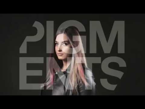 La decolorazione di risposte alla panna di cosmetologi Lazoto liquido e pigmentary notano su una faccia