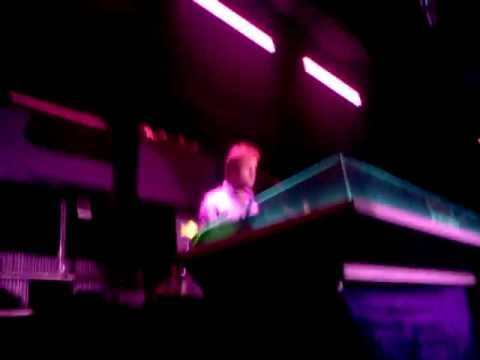 Dash Berlin closing with Waiting