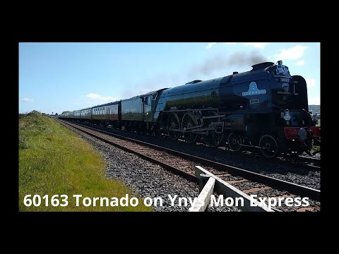 Prestatyn 04.05.2019 - 60163 Tornado on Ynys Mon Express
