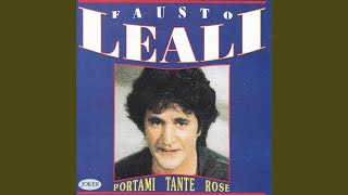 Kadr z teledysku Lei ti ama tekst piosenki Fausto Leali