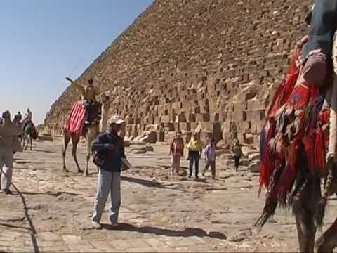 Египет. Каир. Нил. Пирамида Хеопса. Африка.