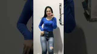 Download lagu STORY VIXION KAOS BIRU VIRAL GOYANG SAMPE BAWAH mp3