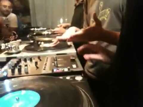 Dj Gruff e Dj Skizo Live Scratch - Atm | Hano.it