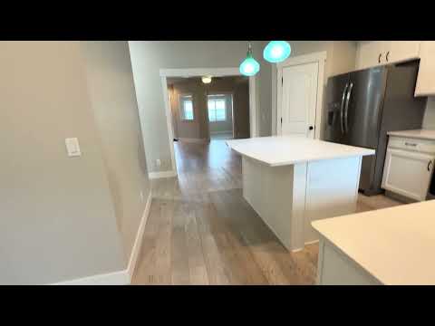 Glamorous Townhome in Observatory Village property video