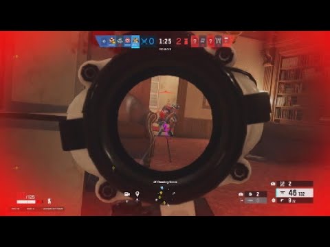 Mit 10 HP überlebt er das schön | Rainbow Six Siege |