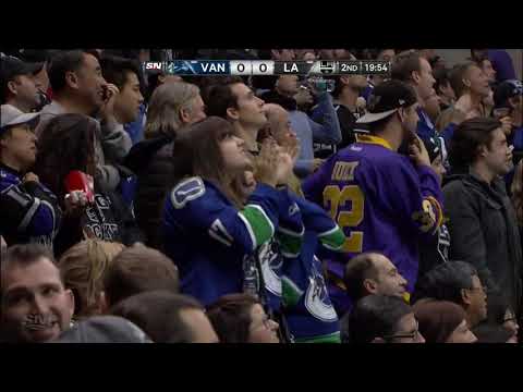 Dustin Brown vs Ryan Kesler Jan,13 2014