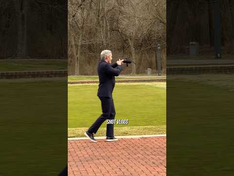 Running across the 🗺️ SO I’m vlogging myself w/ my @sonyelectronics ZV-1 II 🎥 #ad #SonyZV