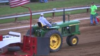 preview picture of video 'FRANKLIN COUNTY YOUNG FARMERS 9,000LB ALTERED FARM STOCK TRACTORS 2012.mpg'