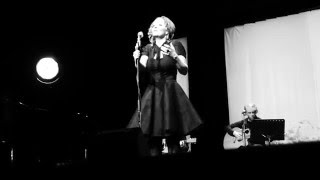 Anneke Van Giersbergen & Árstíðir - Londonderry Air (Danny Boy) @ Uden, NL