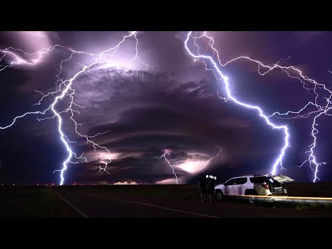 TORNADO on the GROUND! Severe storm / Supercell brings large hail and lightning