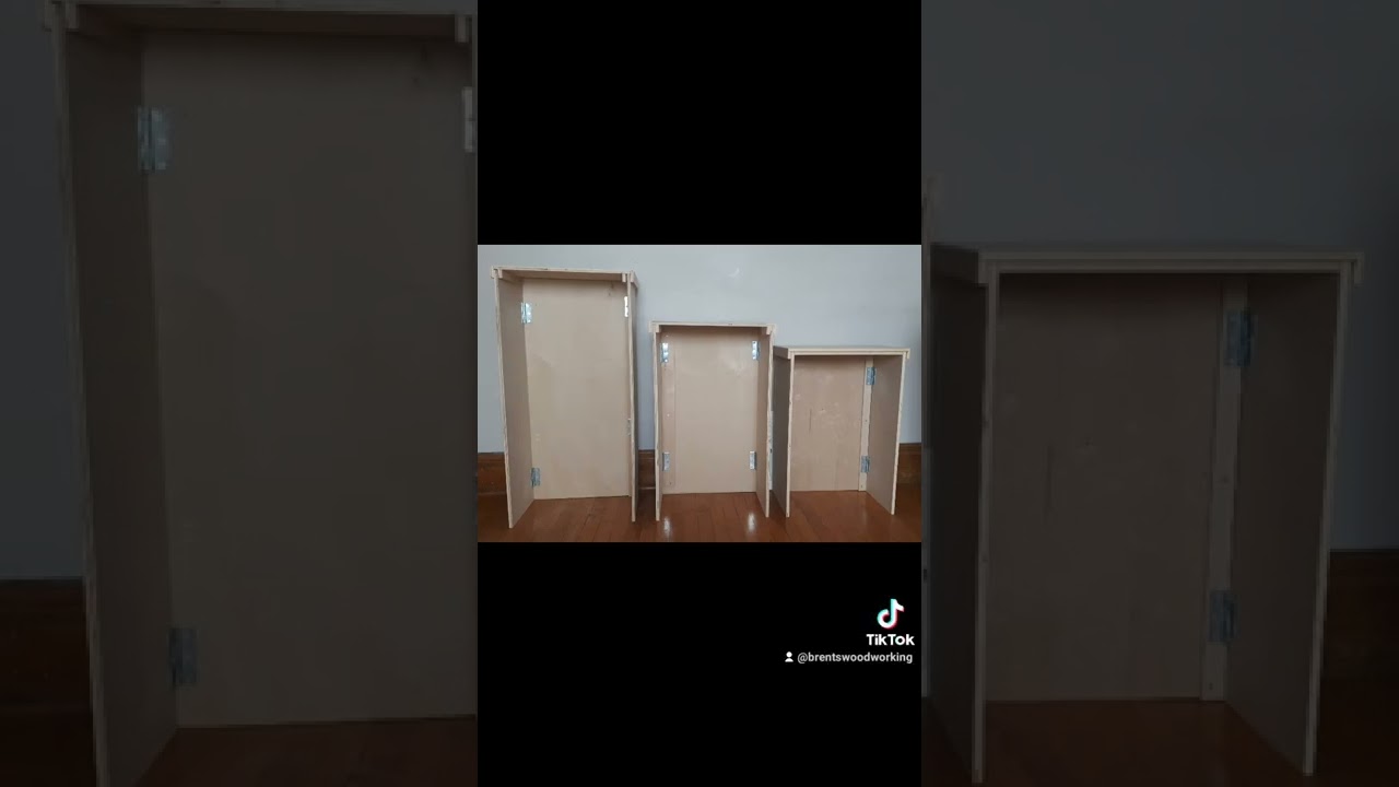 New foldable plinths!