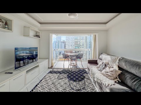 Oceanfront apartment in the Imperatriz building. 3 bedrooms, 2 of which are suites. Beautiful oce...