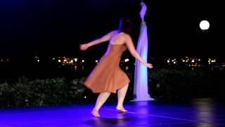 Justine Benscoter (Sema4) dance solo to Icicle by Familiar Trees (live)