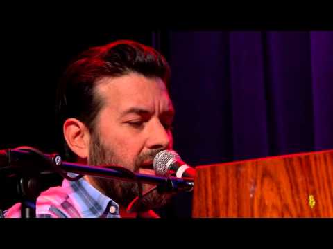 Bob Schneider - King Kong (eTown webisode #936)