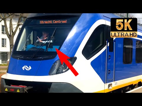 [5K] Do train drivers wave to fans? Zwolle - Ermelo CABVIEW HOLLAND SNG 22apr 2021