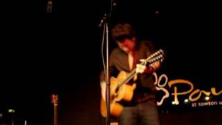 Matt Nathanson plays Lost Myself in Search of You