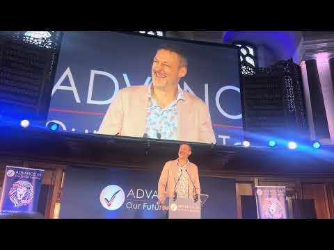 Explosive Comedy Ignites UK Politics: Leo Kearse's Jaw-Dropping Free Speech at Advance UK Launch!