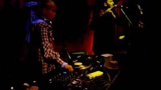 DJ Tonika with Live Flute Influence  Dmzzz (Tender Session@Picasso 02 10 2009)