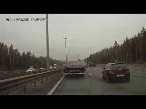 Trucker makes an awesome last minute save
