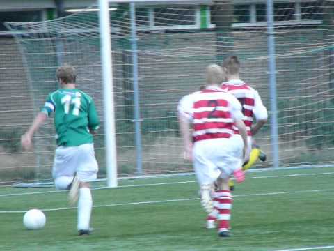 doelpunt tijmen vanaf de aftrap VVOG C1- SVL C1