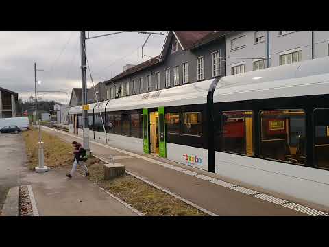 Régi Thurbo érkezik és indul tovább Märwilből