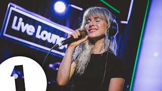 Paramore cover Drake&#39;s Passionfruit in the Live Lounge