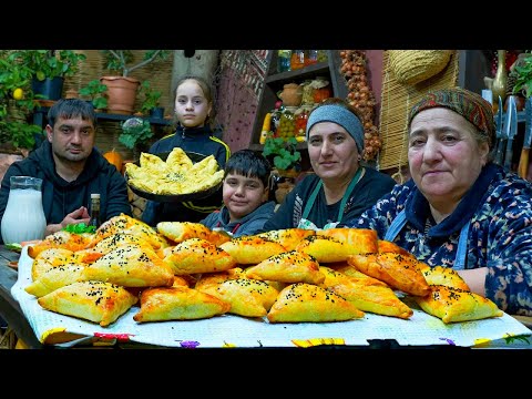 FAMILY LIFE IN THE VILLAGE | GRANDMA NAILA IS COOKING STUNNED ROLLS WITH MEAT AND WALNUTS
