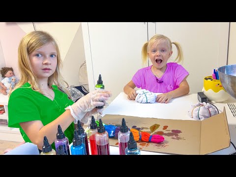 SOFIA AND NIKA CHANGE THEIR CLOTHES. SOFIA IS A CRAPPY GIRL.