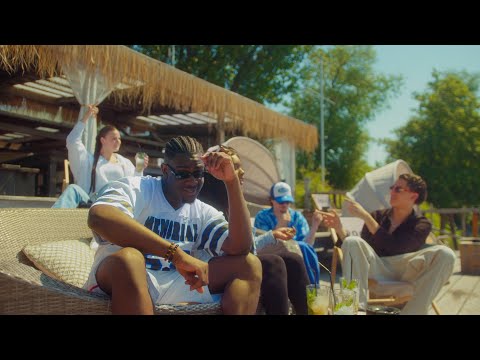 Theo Junior - 32 Grad (Official Music Video)